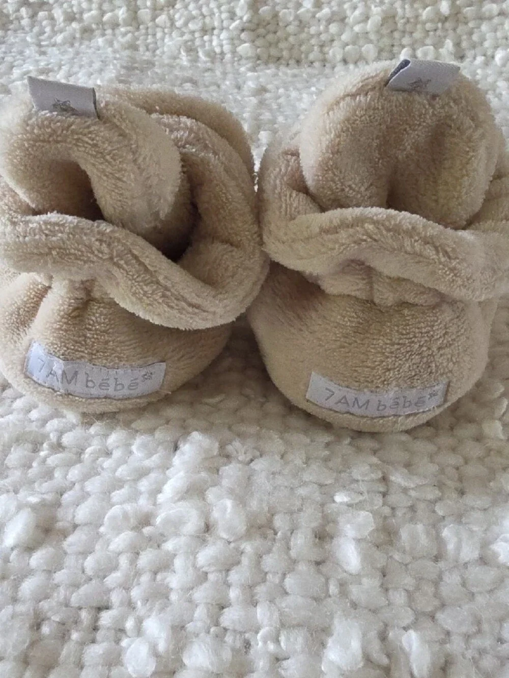 7AM BEBE Soft Plush Baby Booties in Beige - Cozy 3-6 M